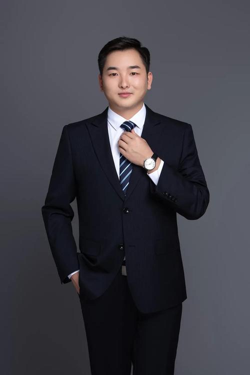 甘文媛同志从事担保业务一线工作十年,深耕业务一线,累计为超300家次